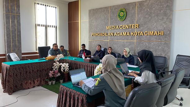 RAPAT EVALUASI KESEKRETARIATAN 17122024